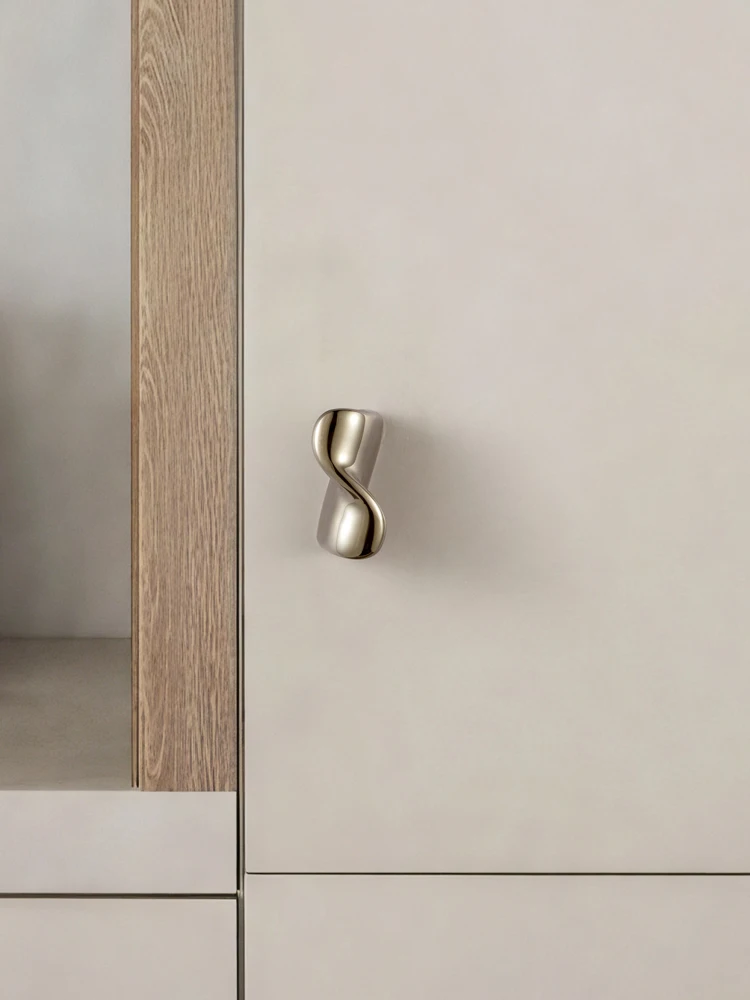 Goo-Ki Modern Solid Brass Titanium Silver Furniture Door Knobs and Cabinet Handles Kitchen Cupboard Drawer Pulls Home Hardware