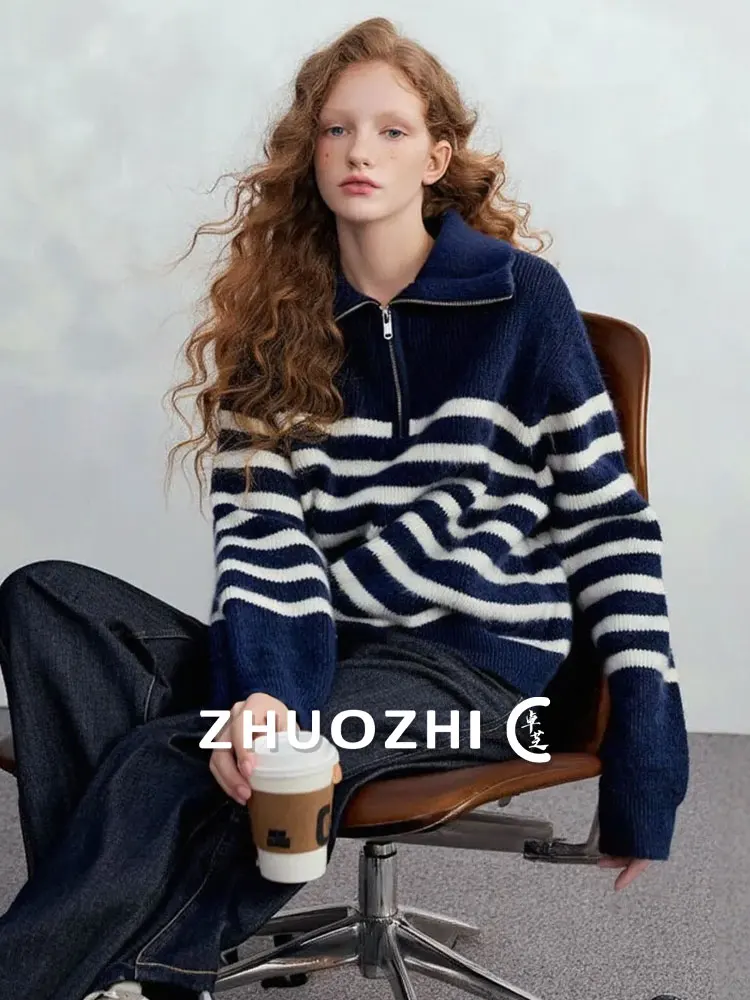 

Вязаный свитер ZhuoZhi Lazy Striped с молнией, повседневный топ серии Miu, мягкий, свободный крой, для ежедневной носки