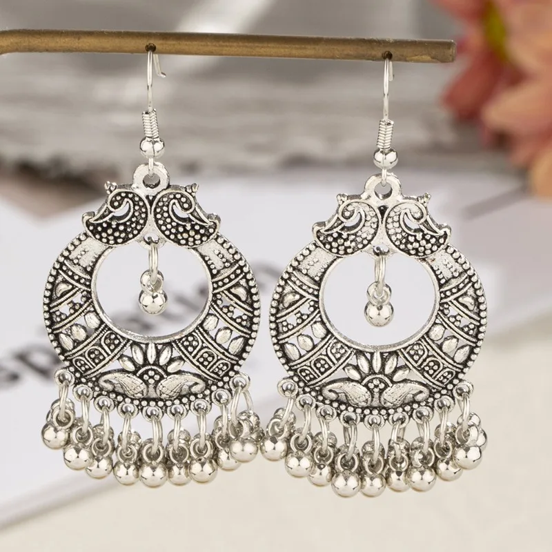 New Exquisite Silver Color Earings Ethnic Retro Indian Earrings Women\'s Alloy Crystal Pearl Tassel Wedding Earrings Boho Jewelry