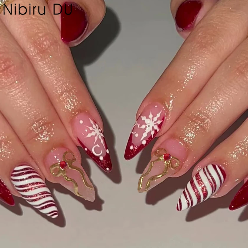 

24pcs Merry Christmas Nail Art Press on Nails Ribbon Snowflake Fake Nails Bowknot Glitter Manicure Reusable False Nails