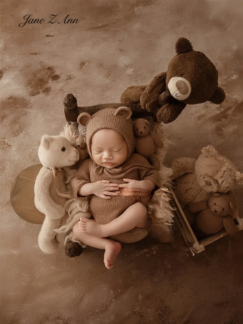 Newborn baby photo props bear dolls brown hat and clothes pillow lovely series shooting accessories