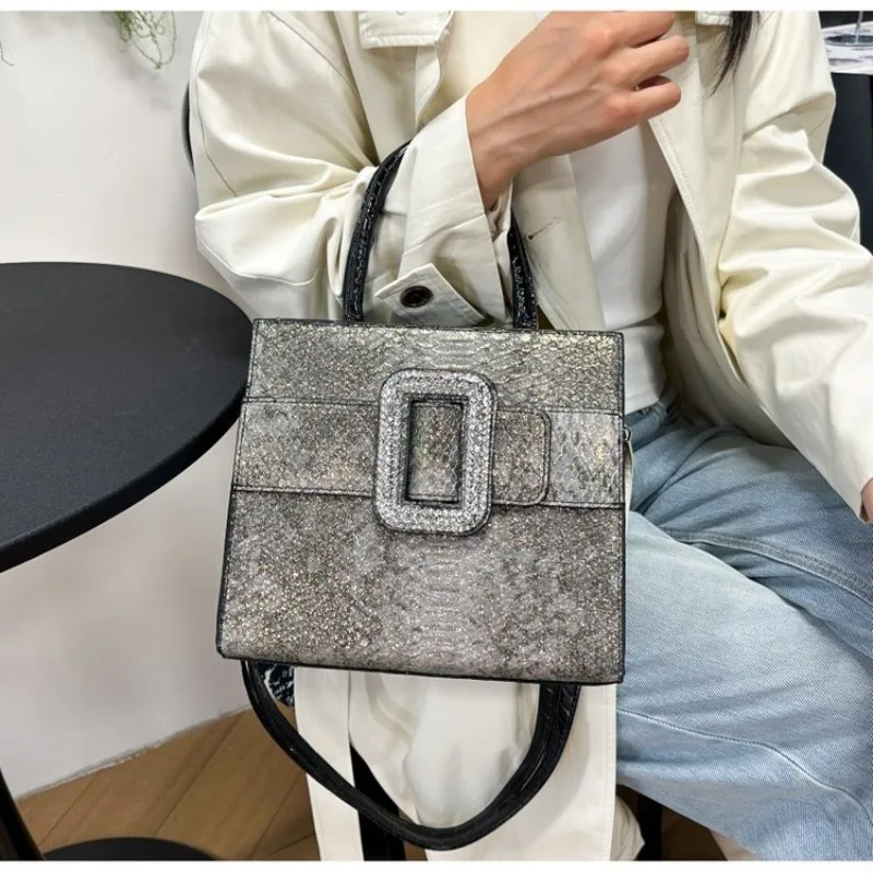 

‌ Новинка 2023 года, женская сумка с тиснением под крокодила — кошелек на плечо/через плечо с квадратной ромбовидной отделкой, роскошная дизайнерская многосторонняя сумка