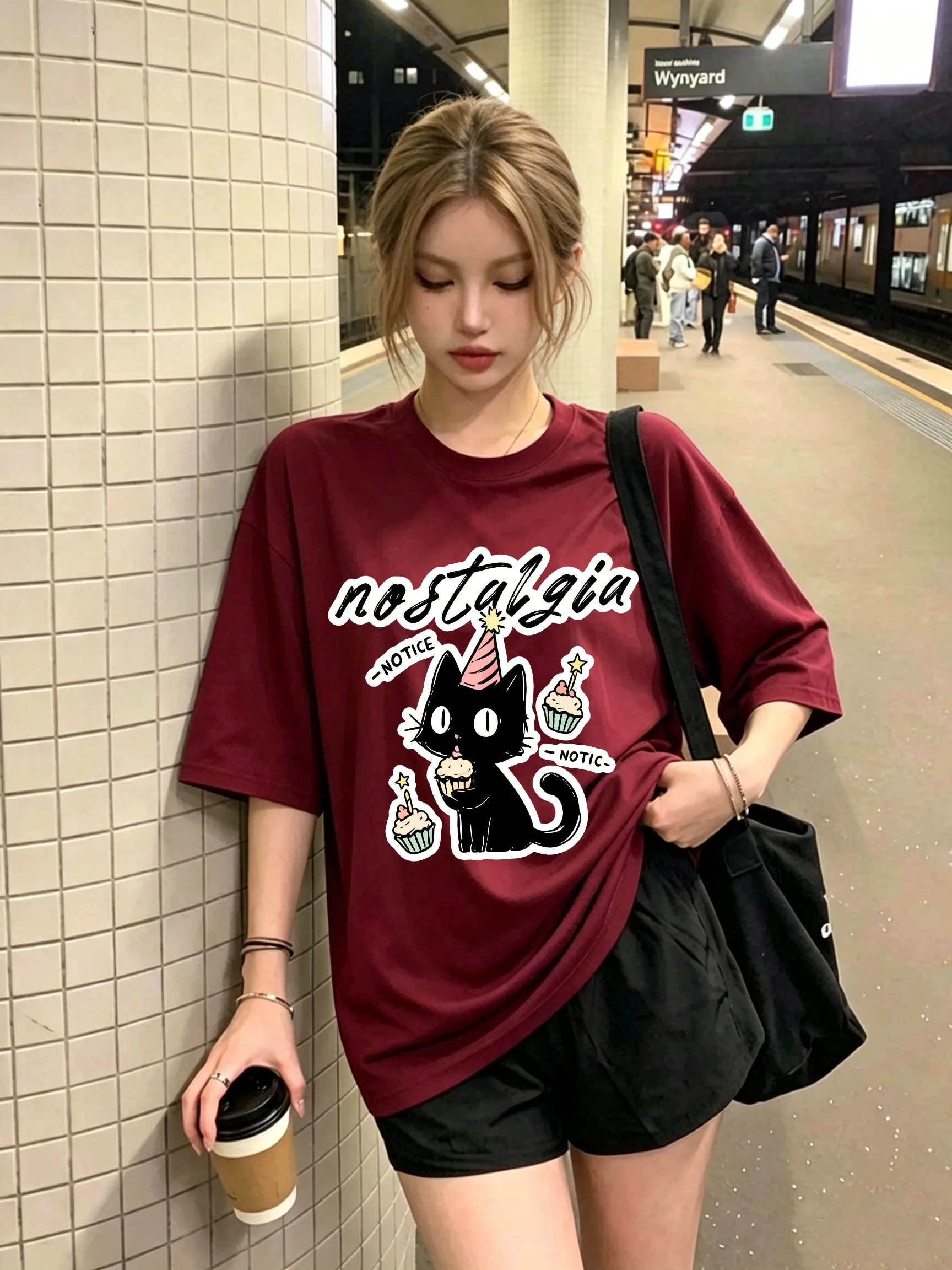 Nostalgia Cupcakes Cat With Party Hat Prints Comfy Sport Cotton T Shirt Woman Summer Loose Tee Hip Hop O-Neck Casual Clothes