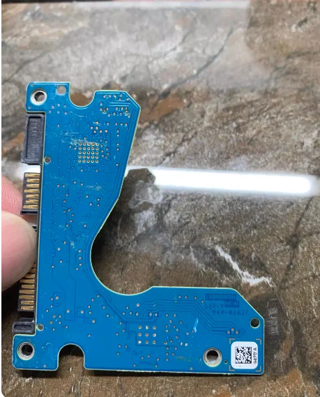 

Circuit board ST1000LM035 board number 100808681 REV A ST2000LM007