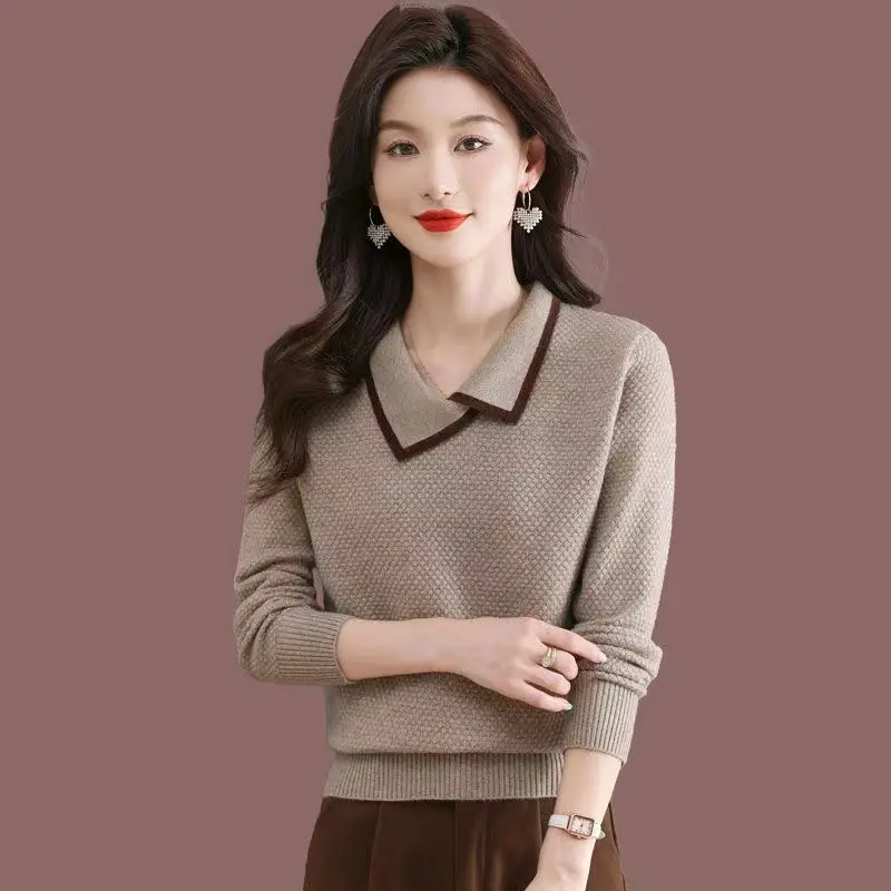 

New Fashionable Collar Color Blocked Sweater Knitted Sweater Stylish High End Bottom Shirt Women's Top