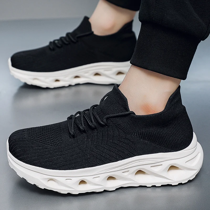 New Arrival Summer Running Shoes Man Woman Breathable Socks Shoes Trainers Men Black Platform Sport Sneaker Men Running Hombre
