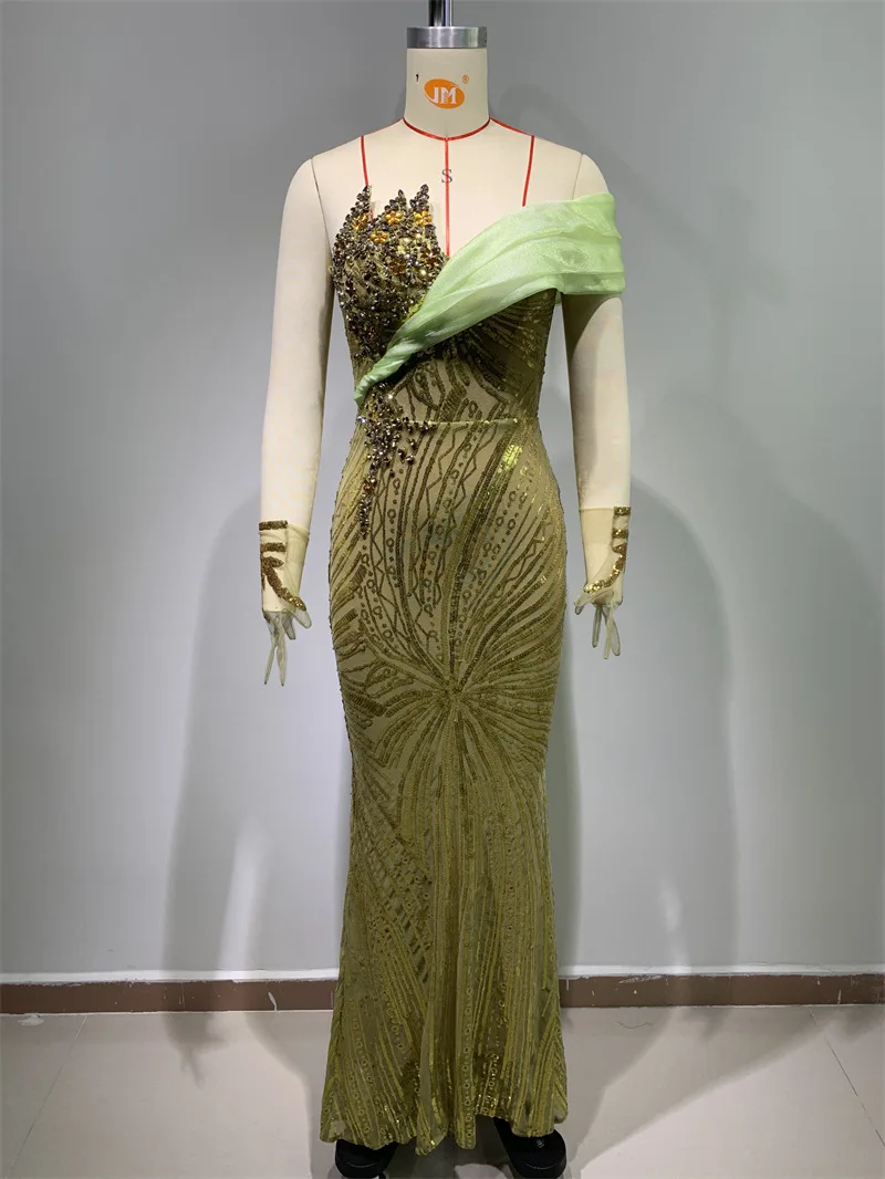 2025新作 レディースドレス ファッショングローブ ラインストーン スパンコール刺繍 ボディコン オフショルダー オリーブグリーンドレス 高級イブニングドレス
