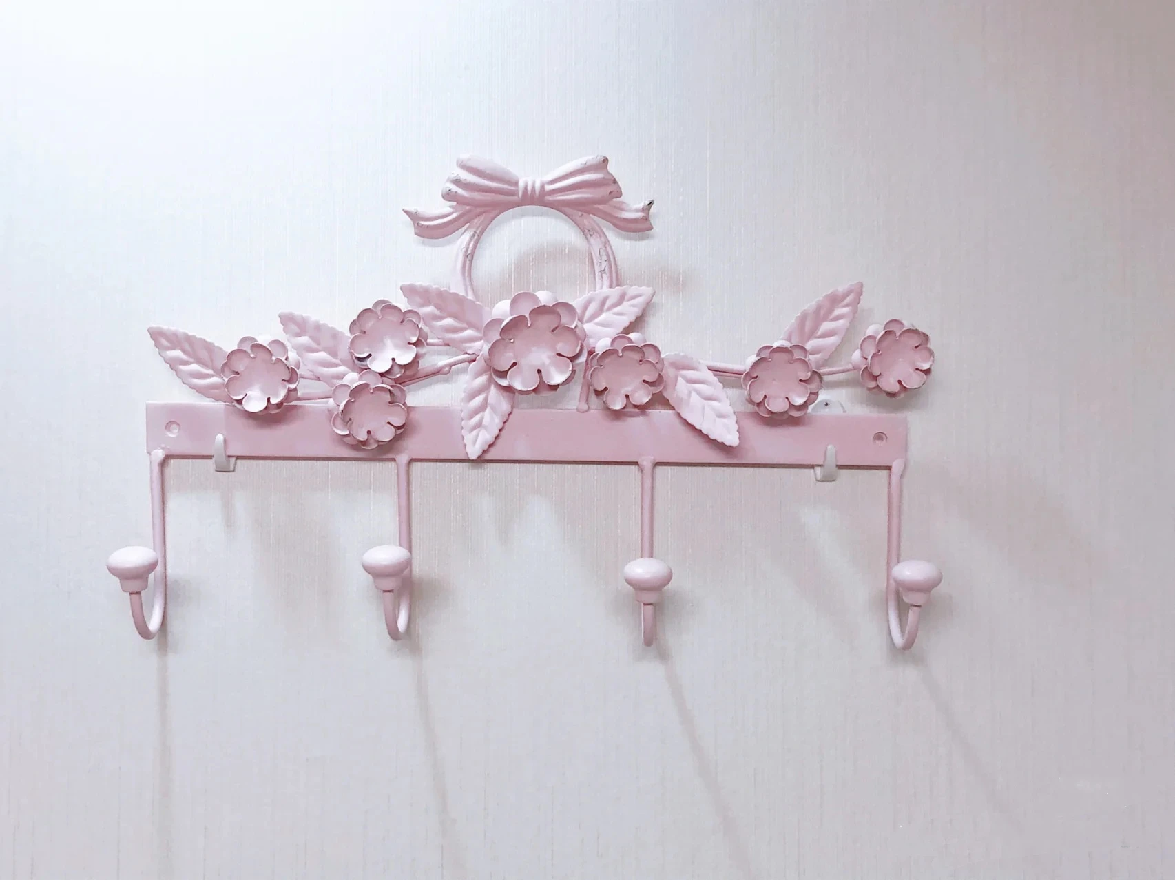 

Pink Bow Wall Coat Racks Hanging Clothes Bag Long Strip Hook Entrance Door Keys Holder White Bathroom Wall Hangers Room Decor