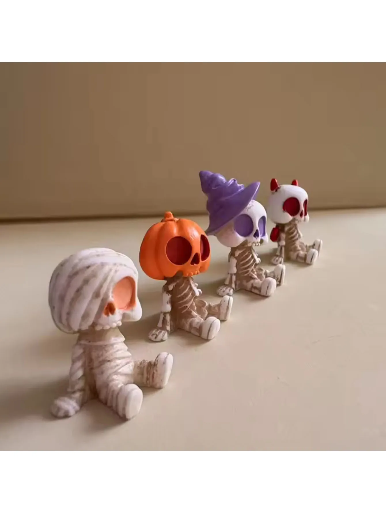 4/8pcs Halloween Mini Figurines Set, Spooky Resin Decor with Pumpkins Ghosts Skulls for Party Home Garden Decoration