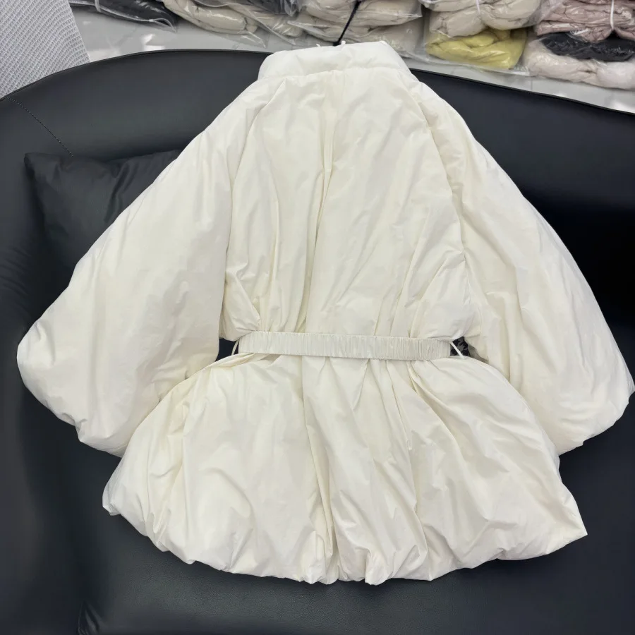 2026 Herbst und Winter Laterne Ärmel Daunenjacke Damenmode Vielseitige Gürtel Daunenmäntel Stehkragen Schnee Parka Jacke