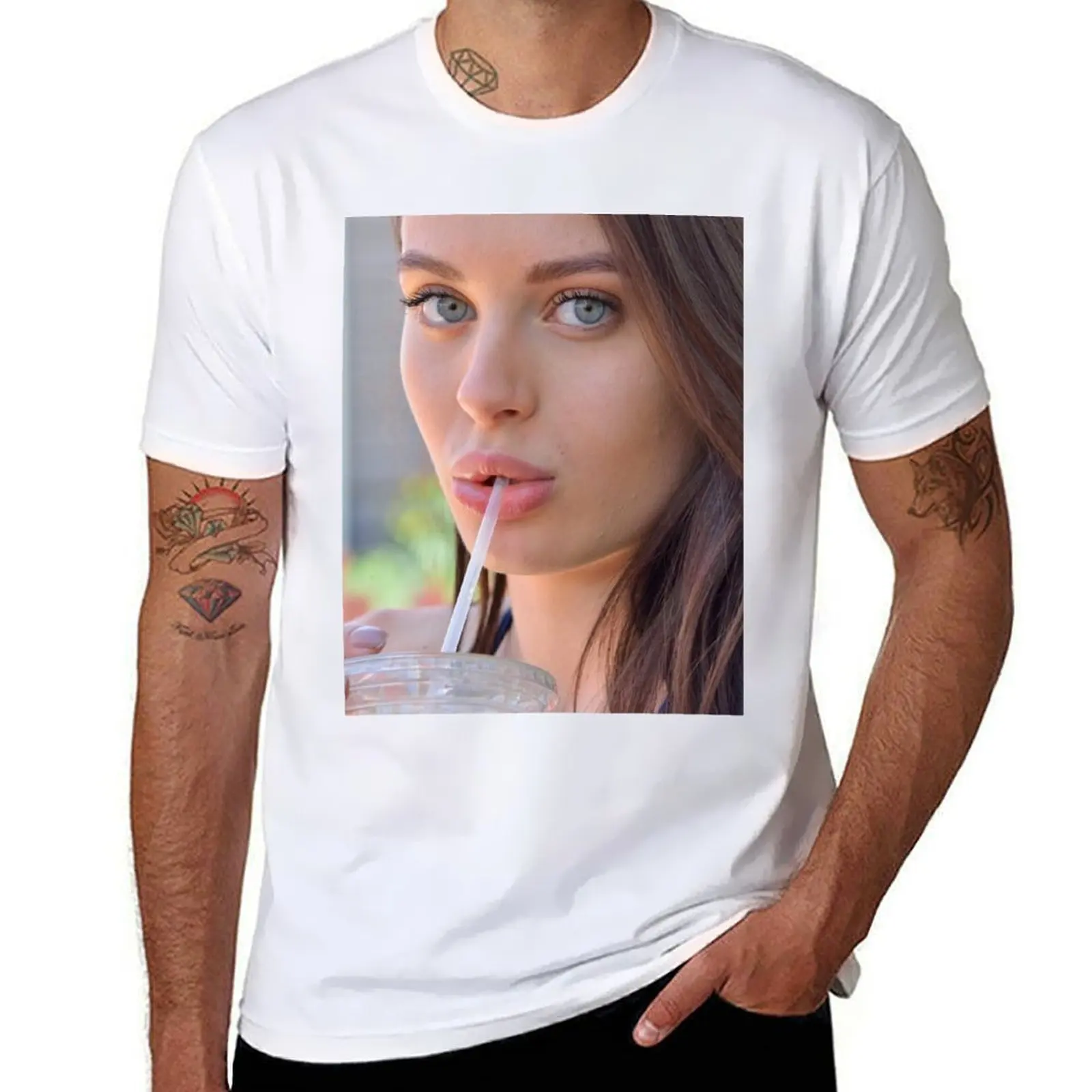

Beauty Lana Rhoades T-Shirt t shirt custom print man graphic t shirt T-Shirt