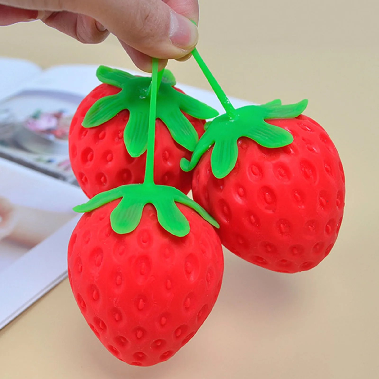 Simulated Strawberry Release Ball Decompression Fruit Ball Pinch Le Decompression Ball Children\'s Release Toy Party Small Gift