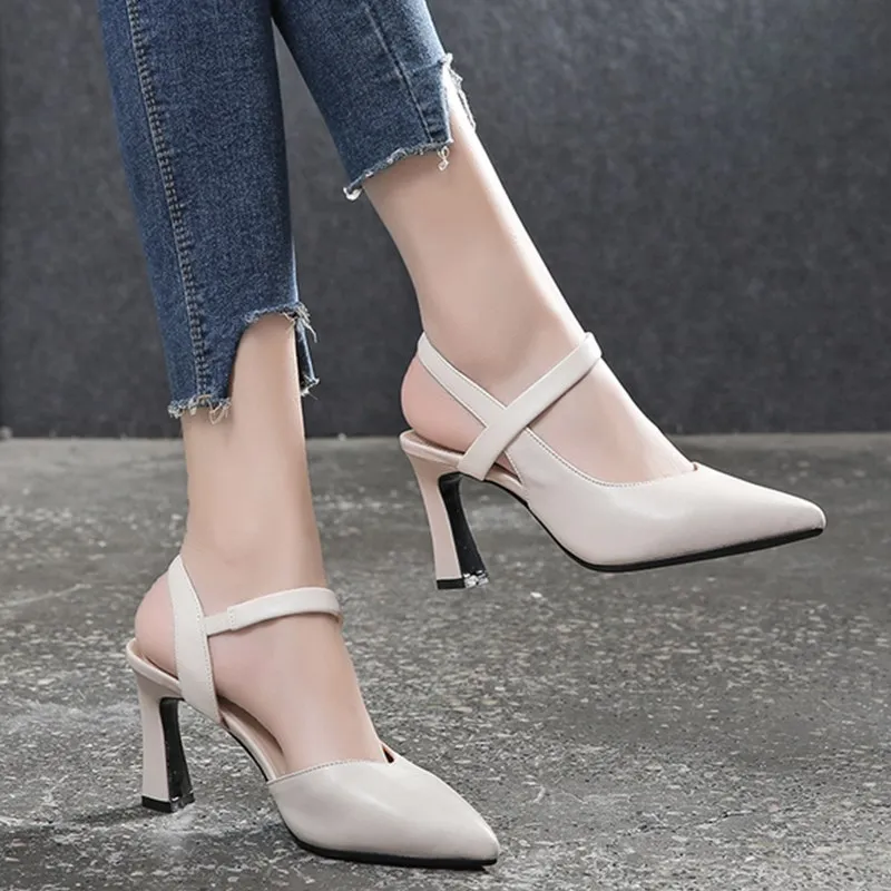 2023 Summer New Soft Leather High Heels for Women with A Thick Heel with A Line with Mother Sandals