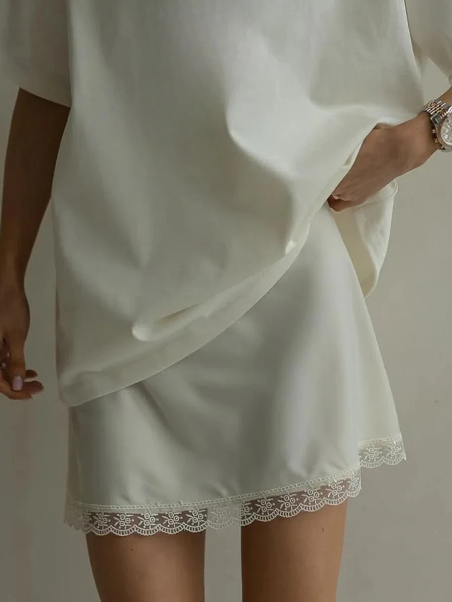 Bornladies 2026 Summer New European and American Elegant Lace Design Solid Color Short Skirt Satin Smooth Half Skirt