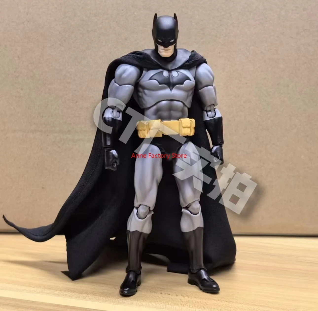 

2025 NEW CT Toys Batman Figure Batman Mafex 126 Action Figure DC Justice League Hush Figurine The Dark Knight Collection Kid Toy