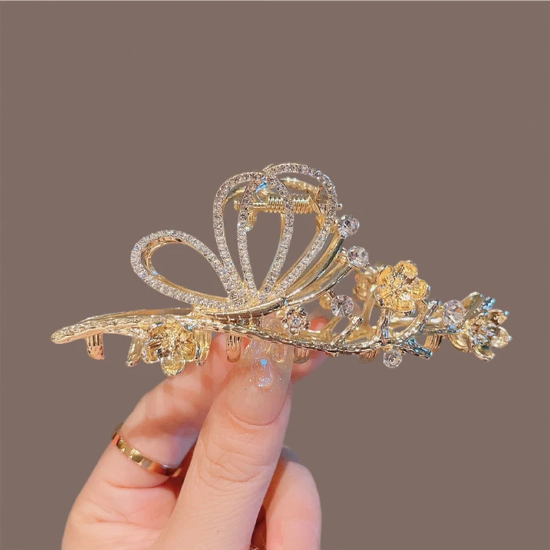 New Retro Alloy Butterfly Hair Grip Hair Crab Clip Girl Ponytail Clip Wash Face Hair Claw Shark Clip Headdress Female