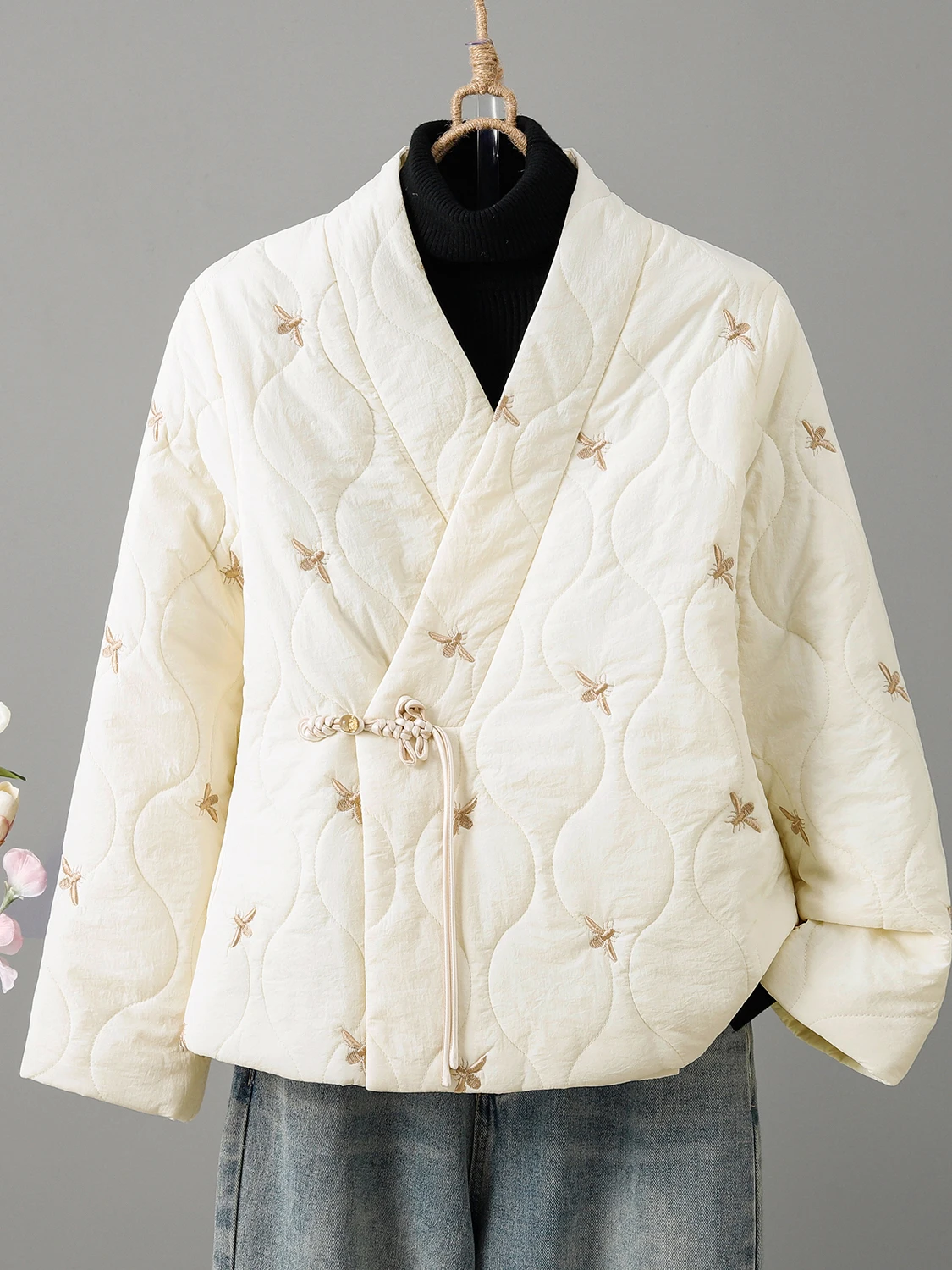 New Chinese Style Thickened Cotton Jacket Women's Autumn Winter Warm Outerwear V-Neck Short Sleeveless Embroidered Cotton Coat