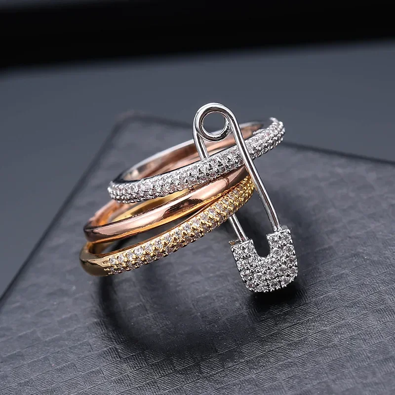 

Chic Shine Finger Rings Set for Women with Pin Design Exaggerated Cubic Zircon Rings Pave Setting Female Party Jewelry Can Move