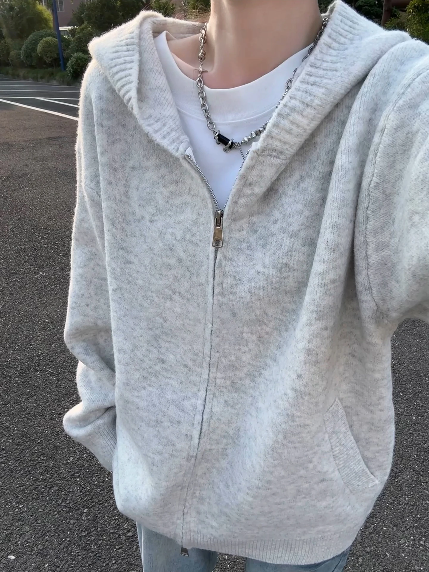 

ay и белый вязаный свитер на молнии с цветочным принтом, повседневный свободный крой, осенне-зимняя мужская толстовка с капюшоном, верхняя одежда для пар, удобная полиэстеровая одежда...