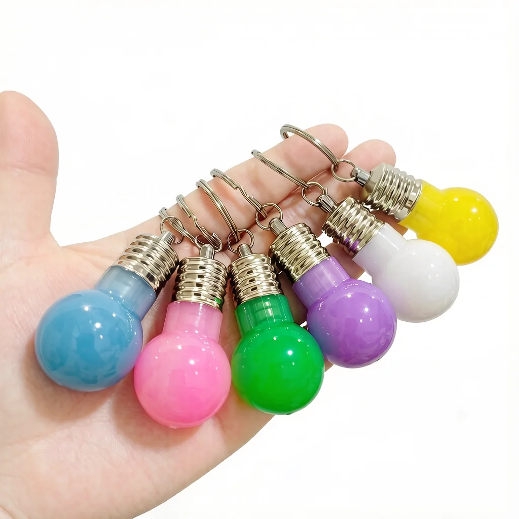 Colorful LED Light Bulb Keychain Charms Holiday Multi-Color Mini Flashlighting Lamp llaveros Outdoor Backpack Keyring Pendant