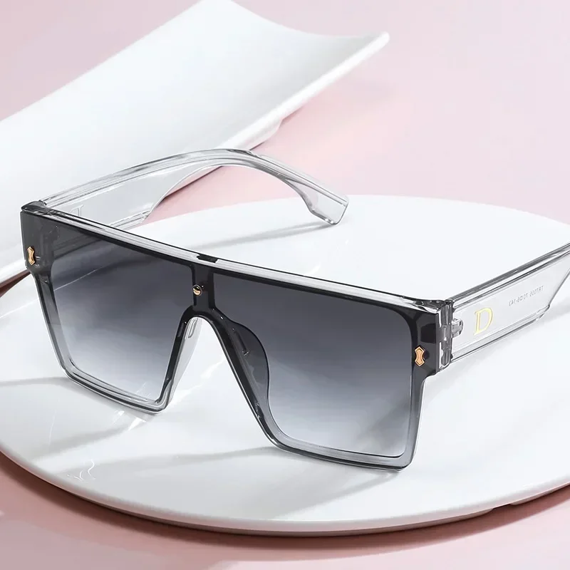 ใหม่ล่าสุด Glamour แว่นตากันแดดหรูหราสําหรับผู้หญิงผู้ชายคลาสสิกกีฬาแว่นตาที่มีชื่อเสียง Designer แว่นตากันแดดสแควร์แฟชั่นแบรนด์ Shades