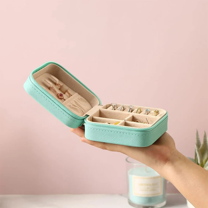 Travel Jewelry Case, Mini Portable Jewelry Travel Boxes, Small Jewelry Organizer for Rings,Earrings, Pendants, Necklaces