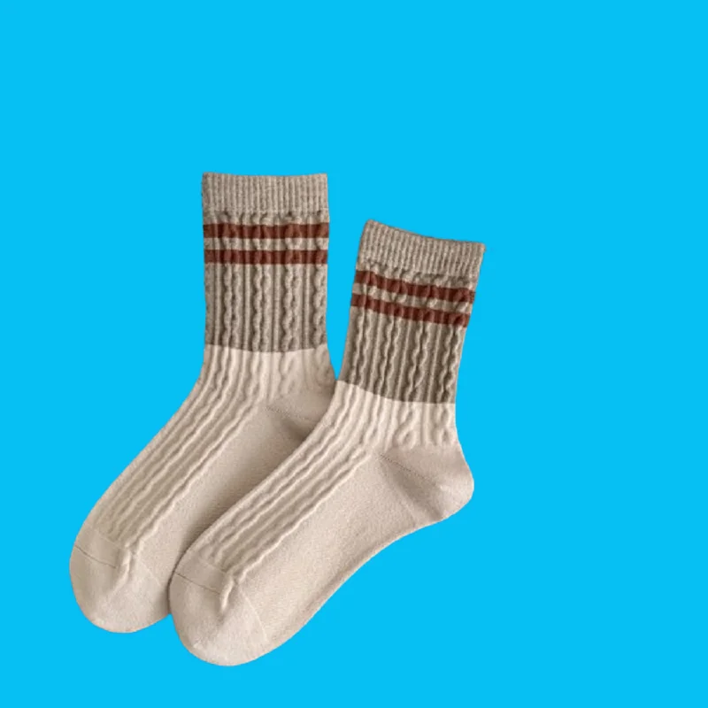 3/6 Pairs Three-Dimensional Pattern Embroidery Korean Style Trendy Warm Autumn and Winter 2024 New Brown Color Mid-Length Socks