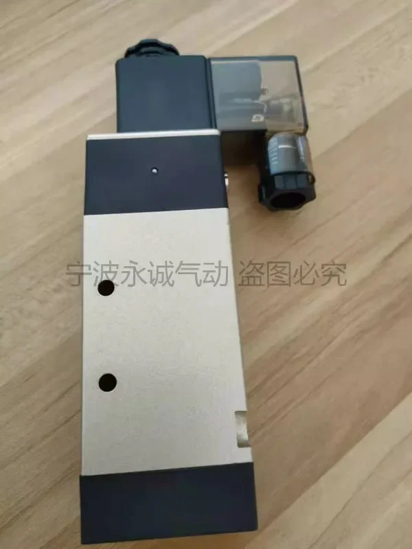 

YONGCHENG 4V310-10 двухпозиционный пятиходовой электромагнитный клапан, экшн-клапан, выдувная машина для бутылок, специальные аксессуары