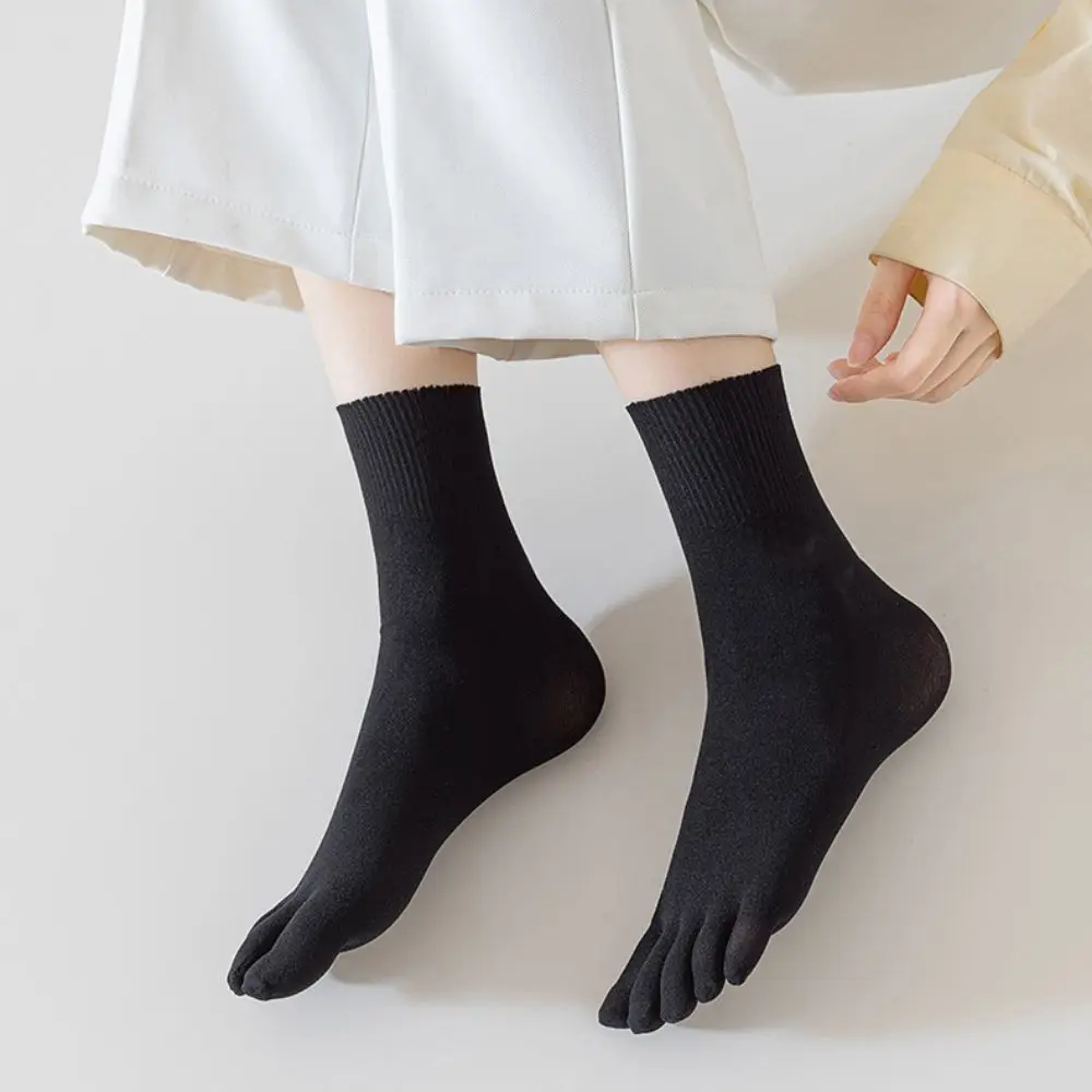 Sweat-absorbing Short Hosiery Five Finger Socks Solid Color Split-toed Five Toe Mid Tube Socks Thin Breathable Sping
