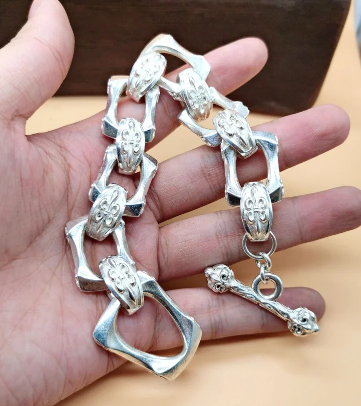 Fashion tibet silver Men / girl Hand delicacy Statye Bracelet