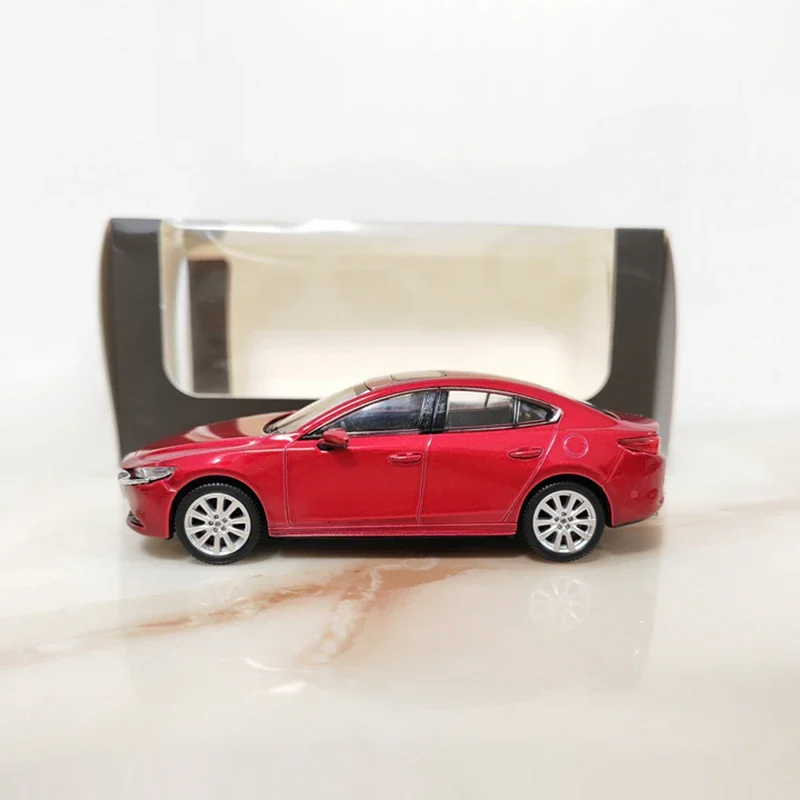 다이캐스트 1:43 스케일 Mazda 3 AXELA 시뮬레이션 합금 자동차 모델 차량 소년 장난감 Collectible Display Gifts 기념품 장식품