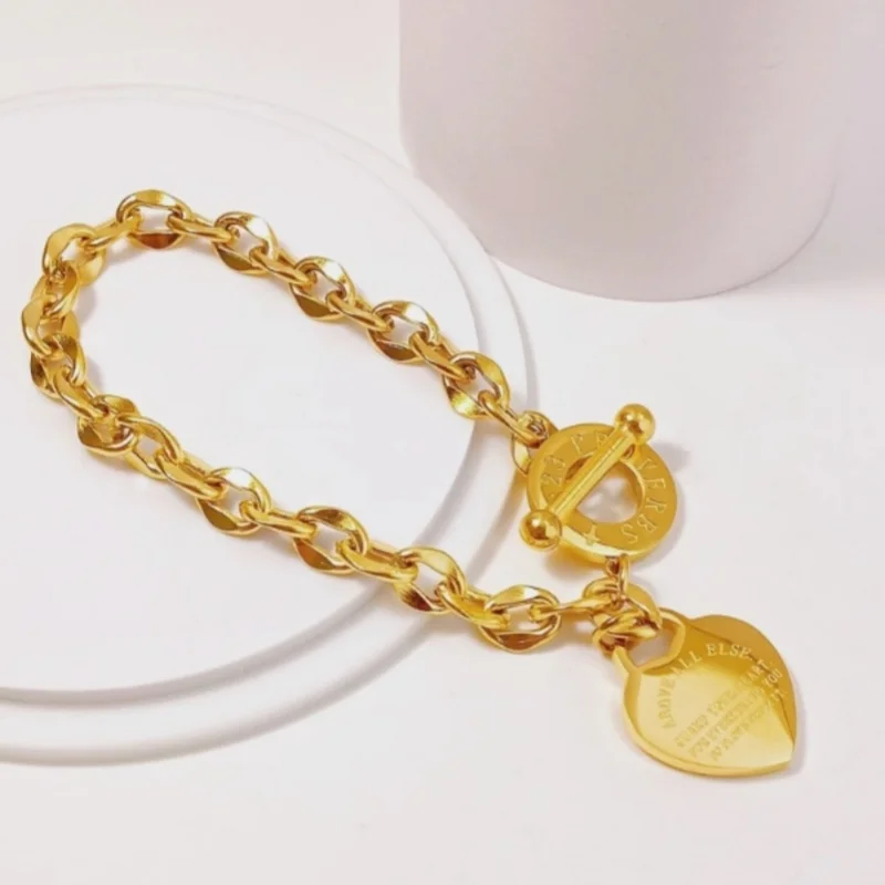 

New Women's Stainless Steel Heart Letter Pendant OT Buckle Bracelet Fashion Fine Jewelry Exquisite Gift round