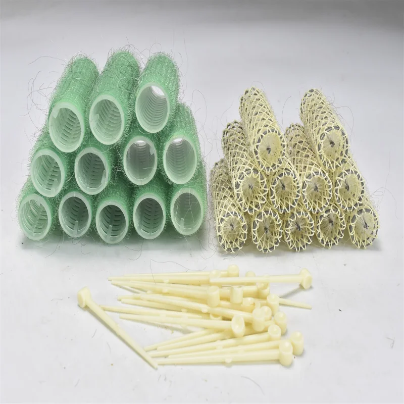 

Vintage MIXED LOT of 23 BRUSH MESH WIRE PLASTIC HAIR ROLLER CURLERS PICKS #07608