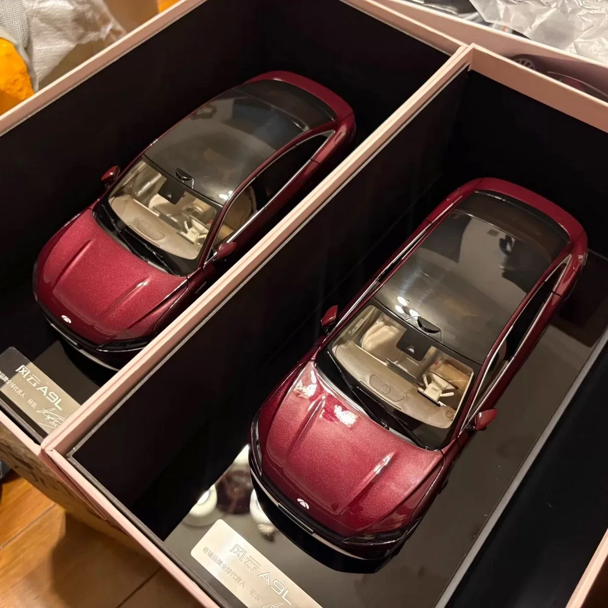 Exlantix ET8 Desktop Decoration,Fulwin A9L Die-cast Alloy Micromodel，Chery Fengyun Metal Car Model,Adult Gift,Rose Red,A9,1:18