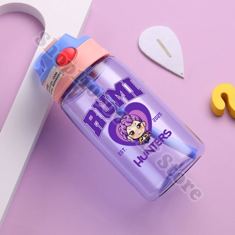KPop شيطان الصيادين المحمولة كوب ماء بلاستك مع القش الأطفال الكرتون لطيف الرياضة زجاجة الاطفال أنيمي عصير الحاويات هدية 2025 #2