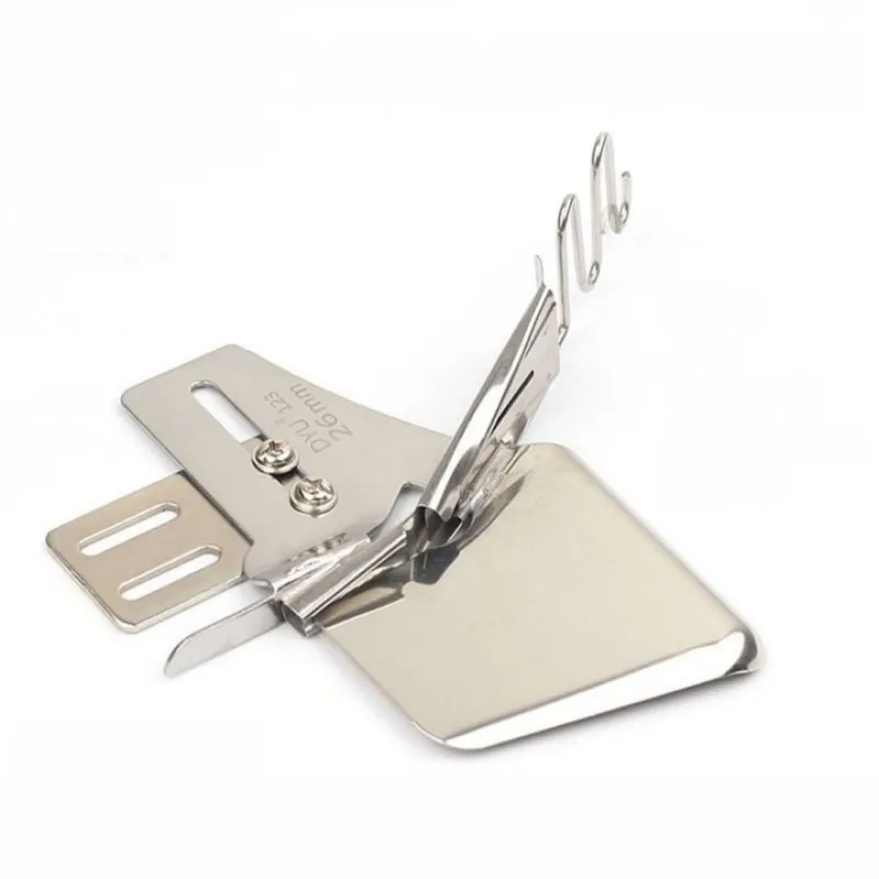 

Industrial Sewing Machine Parts Folder For Attach Piping With Sting e.g. Pajama And Pillow Case DYLT-26 A9/508 DY123 Lockstitch