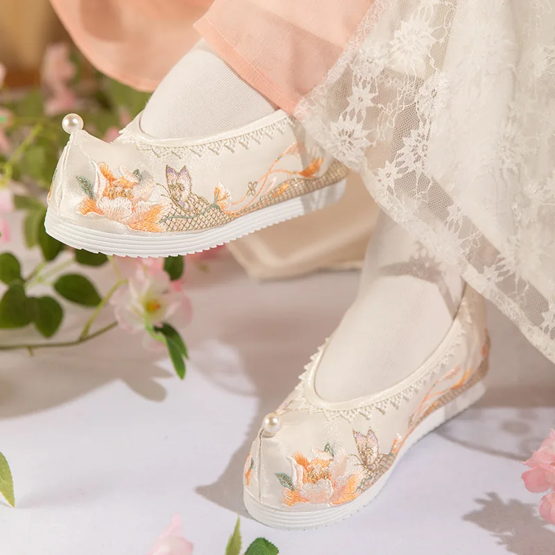 

CY64 2024 spring new pearl inside increase head cloth shoes ancient style embroidery shoes with all ethnic style Hanfu shoes