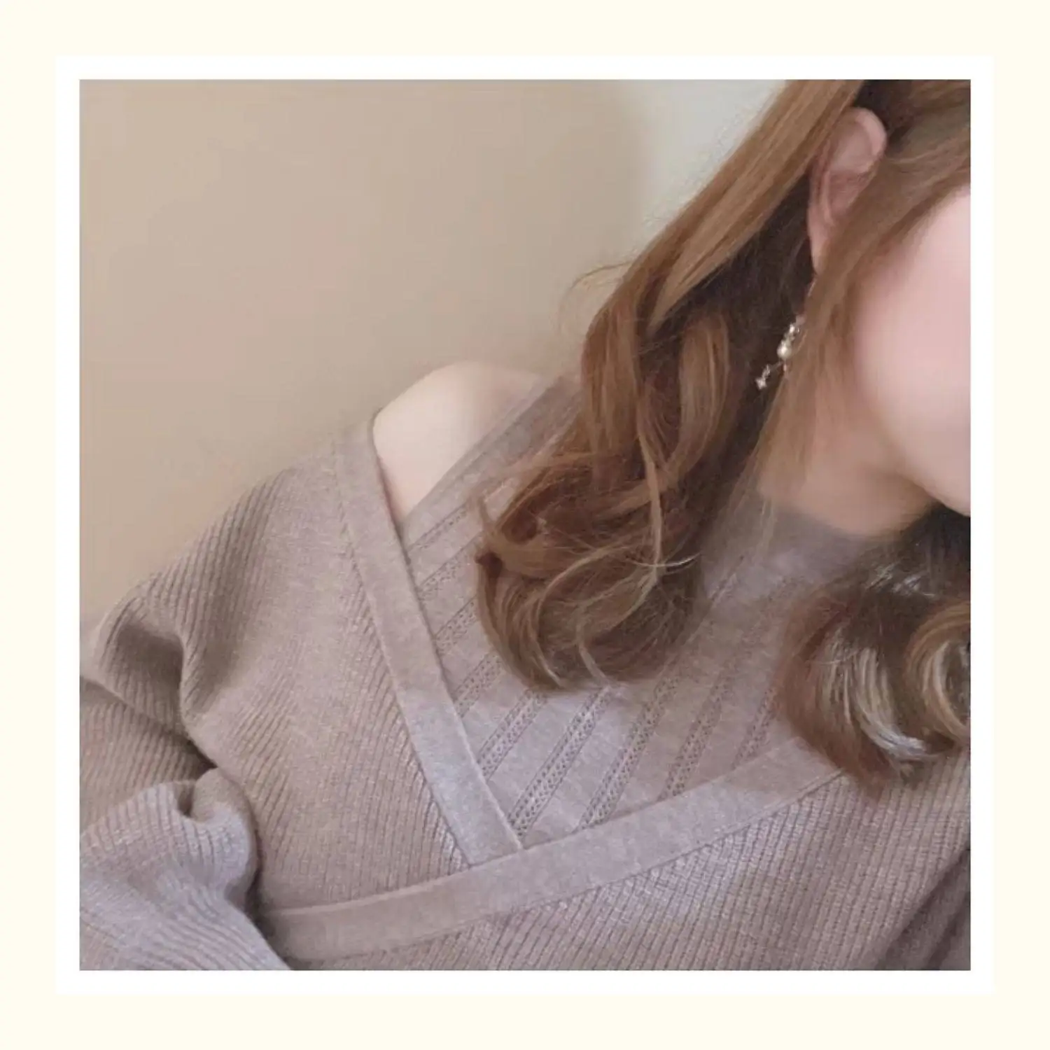 Spring and Autumn Japanese Sweet Off Shoulder Fake Two Piece Long Sleeve Knitted Shirt High Neck Tops for Women