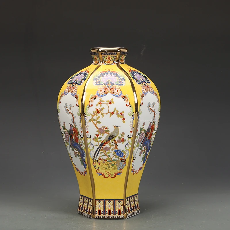 Jingdezhen Antique Qianlong Porcelain Enamel Flower And Bird Pattern Hexagonal Vase Antique Collection Decoration