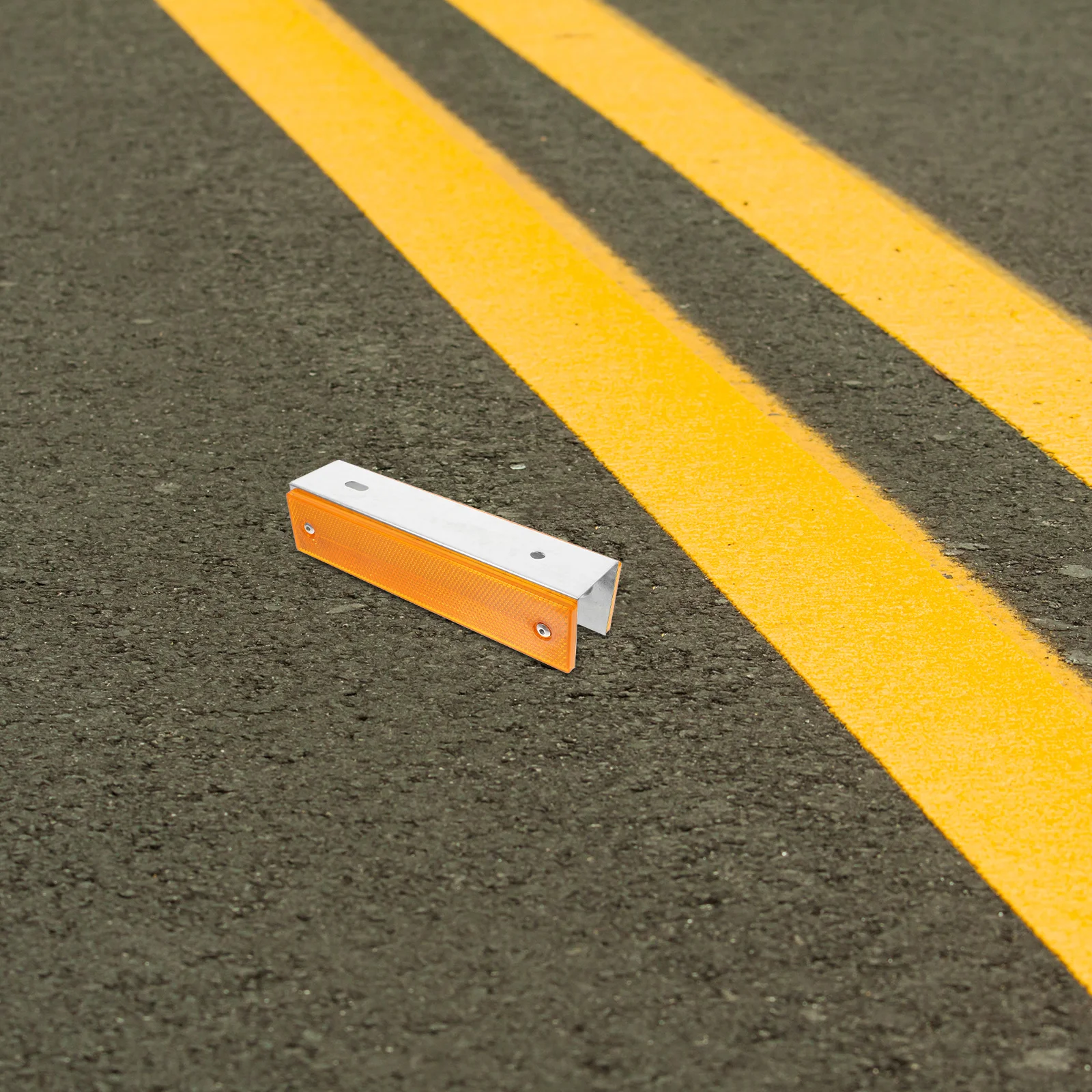 2Pcs Rectangle Reflective Road Markers Durable Outdoor Pavement Reflectors Traffic Safety Warning Markers Warning Metal Sign