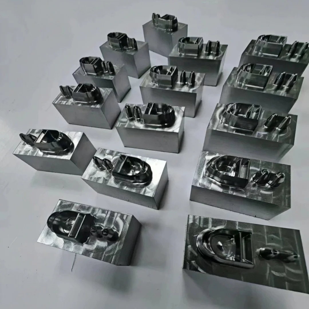 

Banner ribbon cutting die Template for label tags DIY Embossing Stencil for Custom Scrapbook Pages