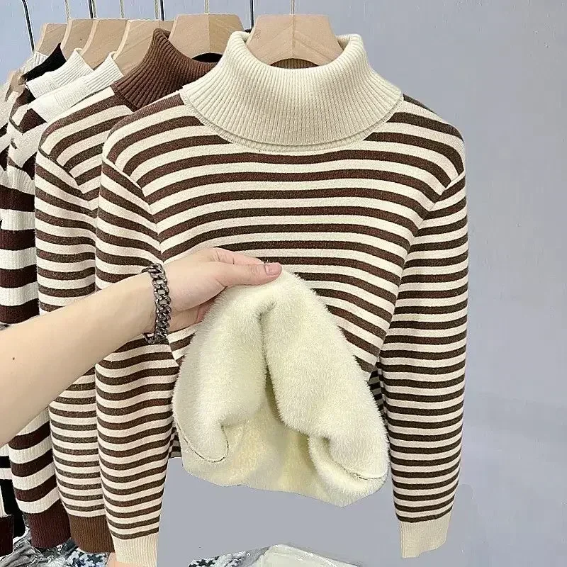 Dolcevita da donna autunno inverno moda coreana velluto caldo maglioni e maglioni da donna pullover a righe bianche nere maglieria da donna