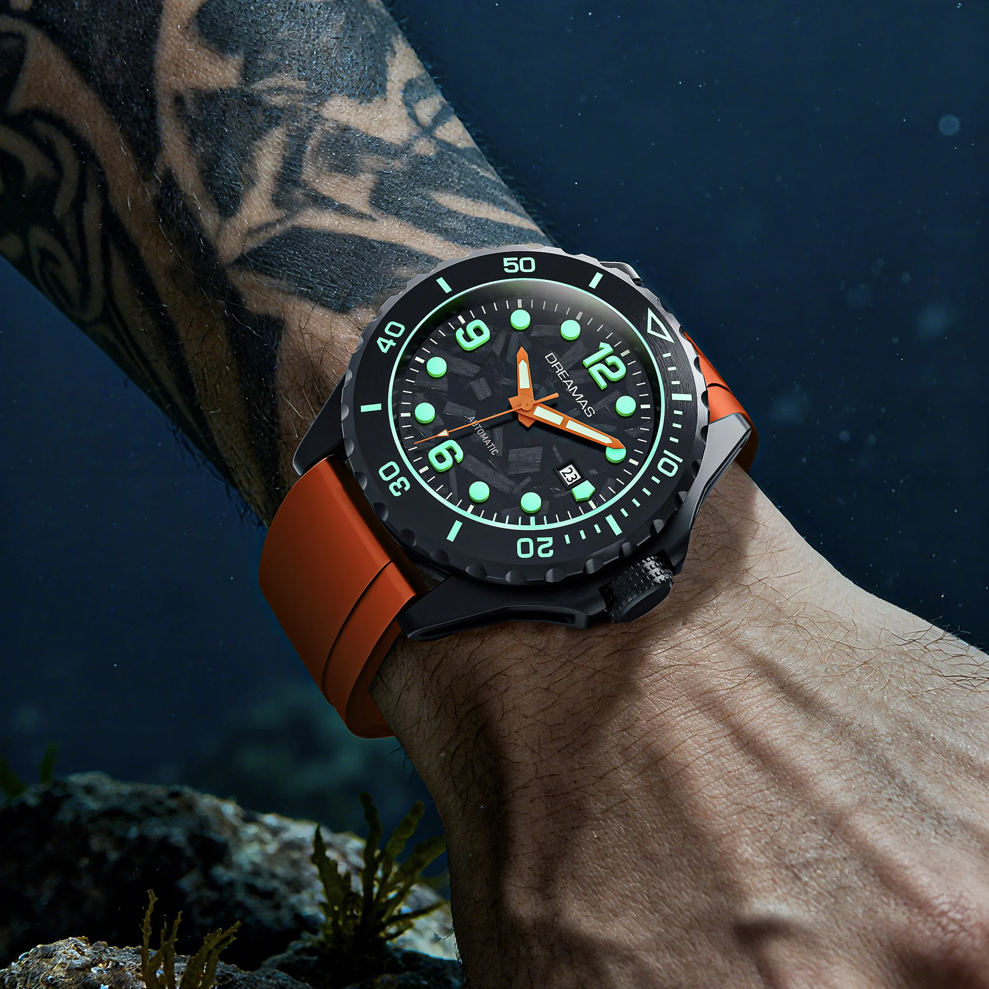 DREAMAS ساعة ميكانيكية للرجال سبائك التيتانيوم ساعة غوص سويسرية ثلاثية الأبعاد سوبر مضيئة 500 متر مقاوم للماء ساعة أوتوماتيكية DMS5050