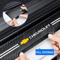 Para Chevrolet Cruze Aveo Captiva Lacetti estilo de coche 4 Uds umbral de puerta de coche placa de desgaste de fibra de carbono pegatina insignia Accesorios