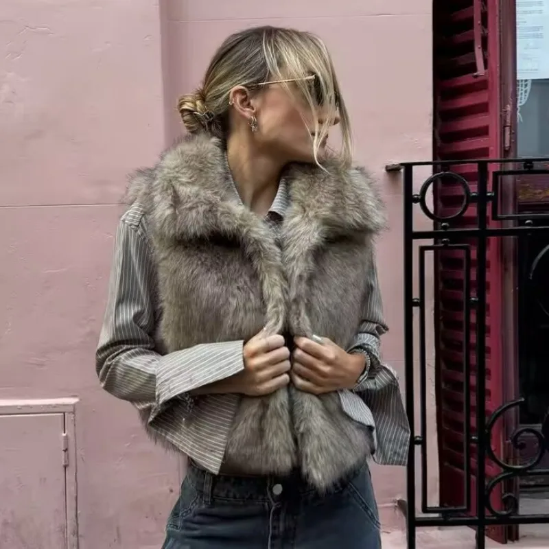 

Luxury Short Black Faux Fur Vests Sleeveless Solid Lapel Furry Jacket Fluffy Leather and Fur Slim Casual Plush Coat Stylish Warm