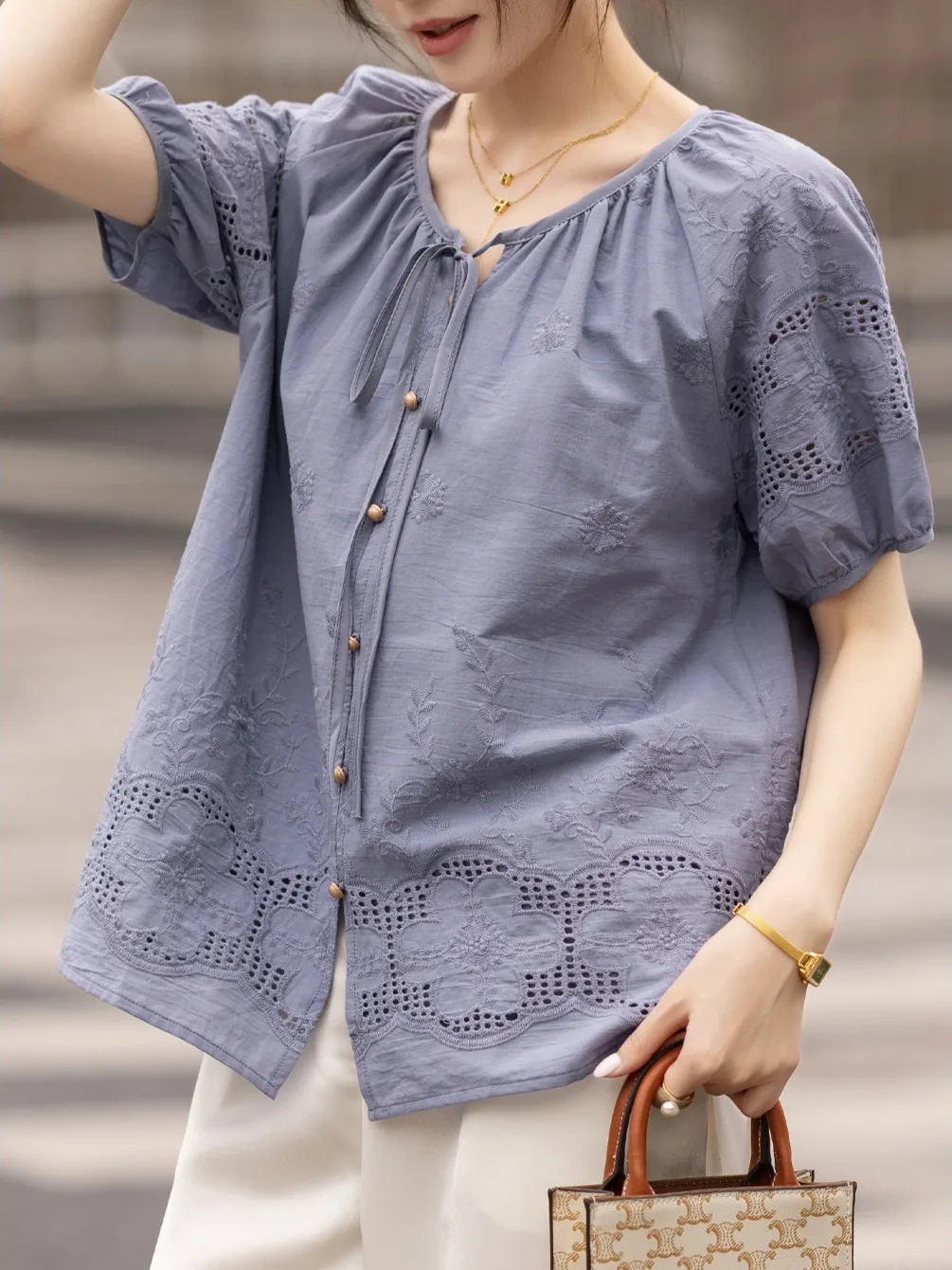 

Women's Lace Hollow out ort Sve irt Summer 2025 New Design Loose Fit Slimming Top Faionable Casual Busin Wear