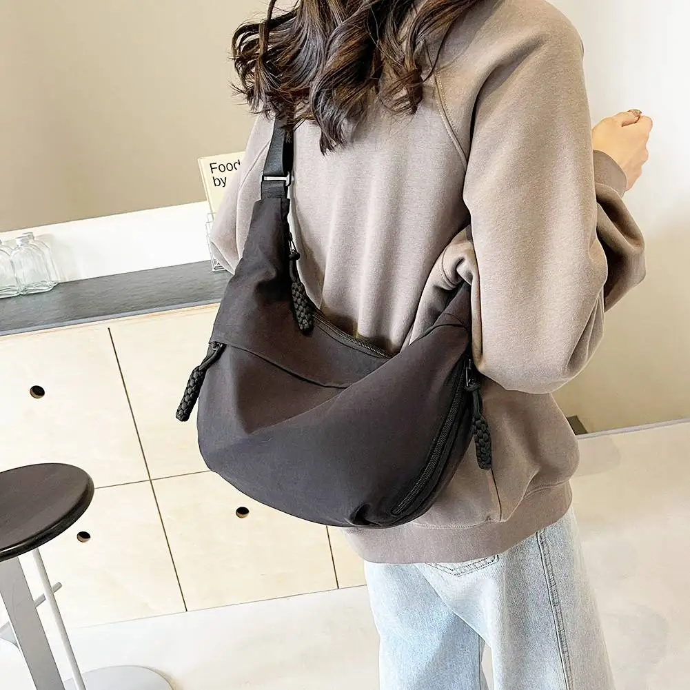 

Women Stylish Dumpling Bag Multi-pockets Crescent Crossbody Bag Large Capacity Half Moon Bag Adjustable Strap Outdoor Travel Bag