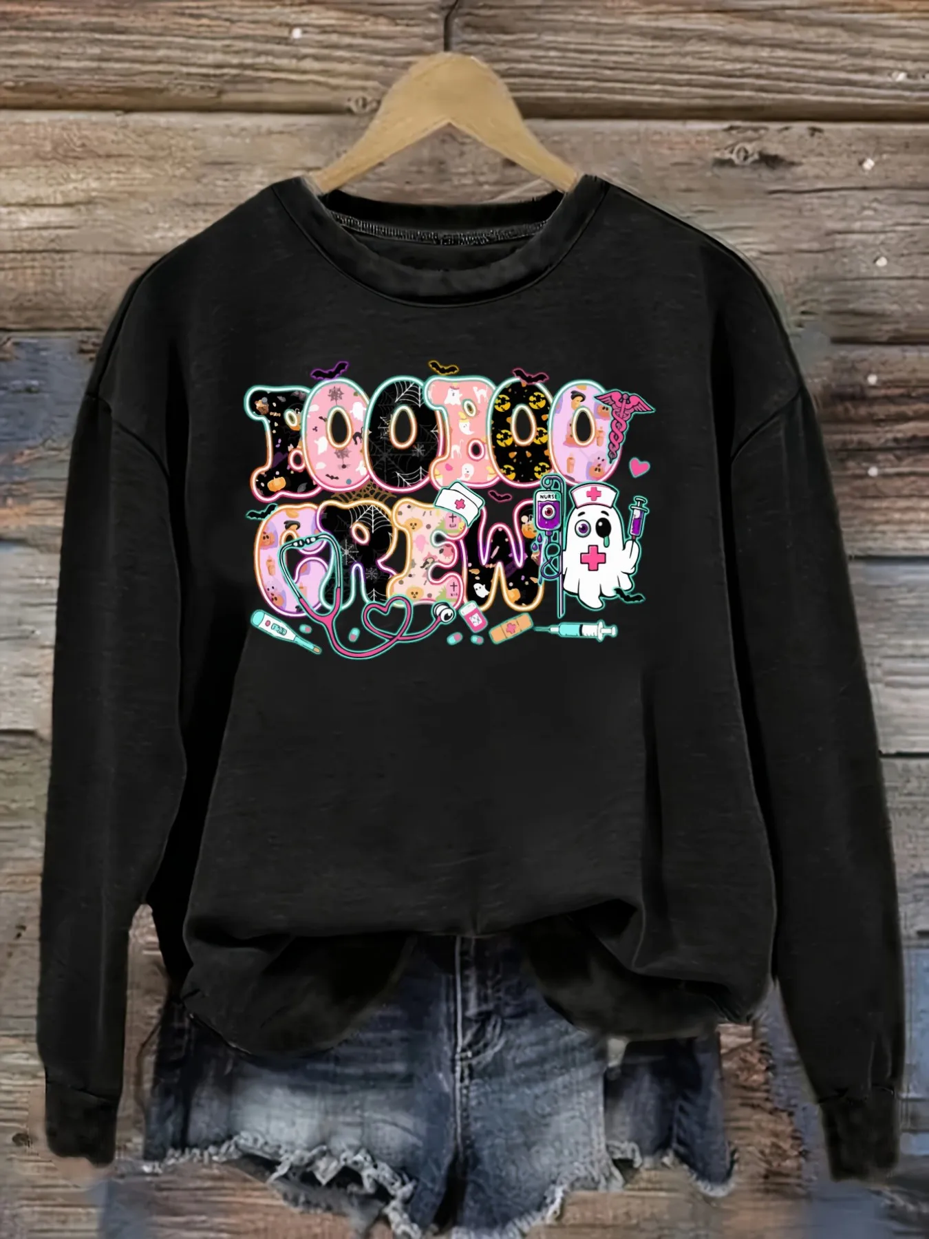 Women's Casual Long Sleeve Crew Neck T-Shirt Boo Crew Halloween Nurse Design Design, Round Neck Women's Clothing, Machine Washable, Slightly Elastic, Loose Fit, Spring Autumn Winter Women's T-Shirt, Halloween Costume Outfit