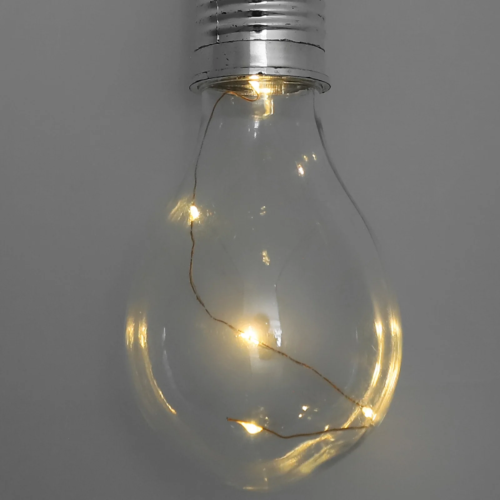 

Portable Solar LED Light Bulb Eco Friendly 8000H Lifespan Hanging Clip for Trees Awnings Outdoor Decor Waterproof