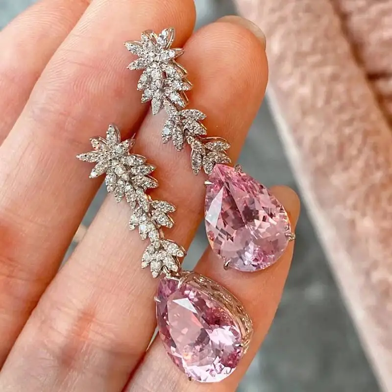 Huitan Elegante Damen-Ohrringe im frischen Stil mit glänzendem rosa Birnen-CZ-Stein, für Damen, Hochzeit, Alltag, trendiges Zubehör, Schmuck für Partys